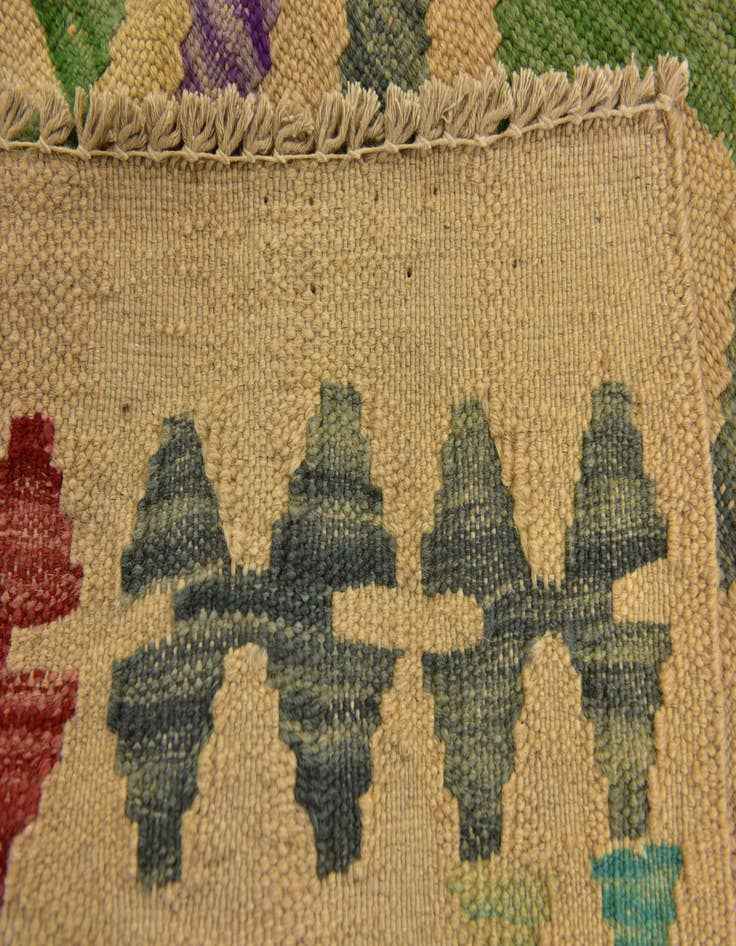 Detail image of  4' 10 x 6' 3  Hand Woven Kilim Maymana Wool Rug