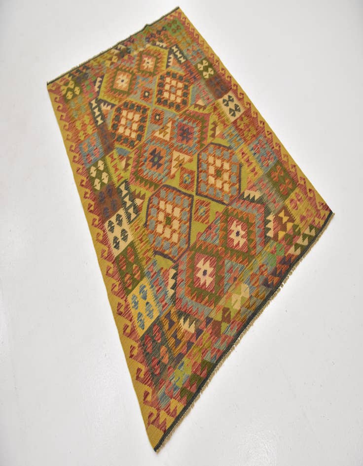 Detail image of 4' 9 x 6' 5 Hand Woven Kilim Maymana Wool Rug