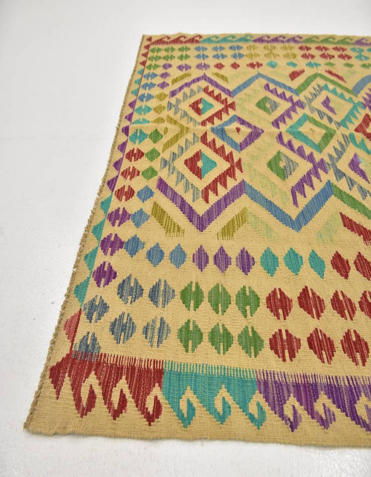 Detail image of  4' 10 x 6' 5  Hand Woven Kilim Maymana Wool Rug