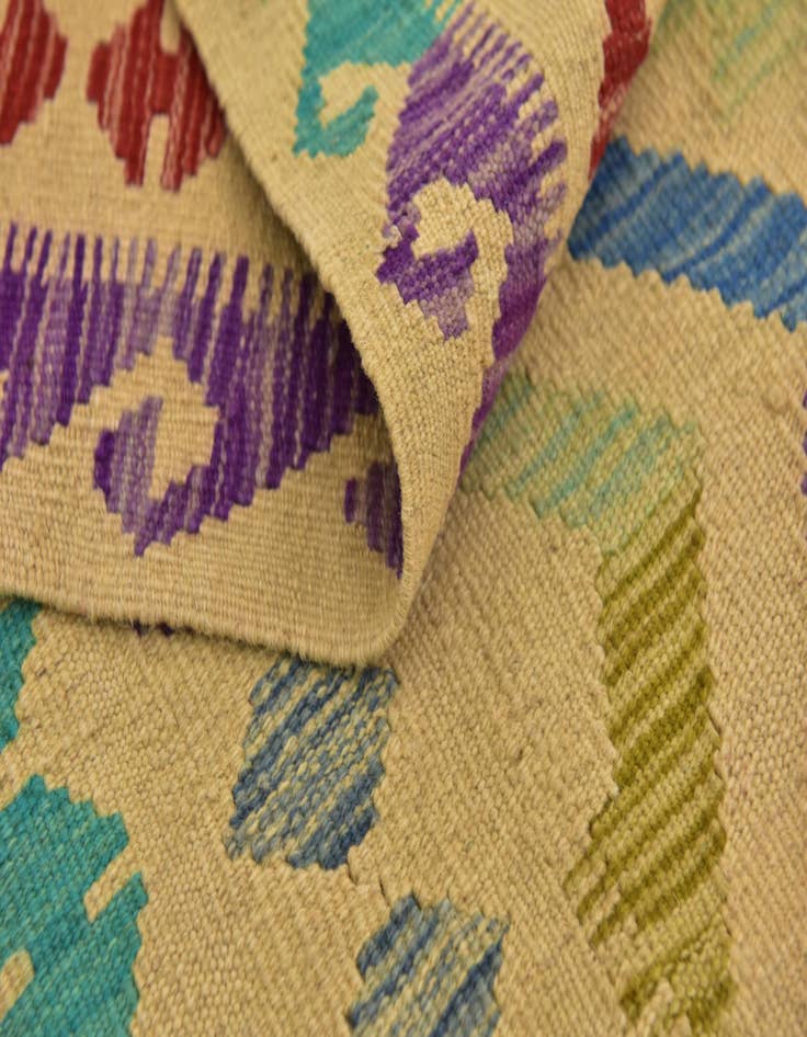 Detail image of  4' 10 x 6' 5  Hand Woven Kilim Maymana Wool Rug
