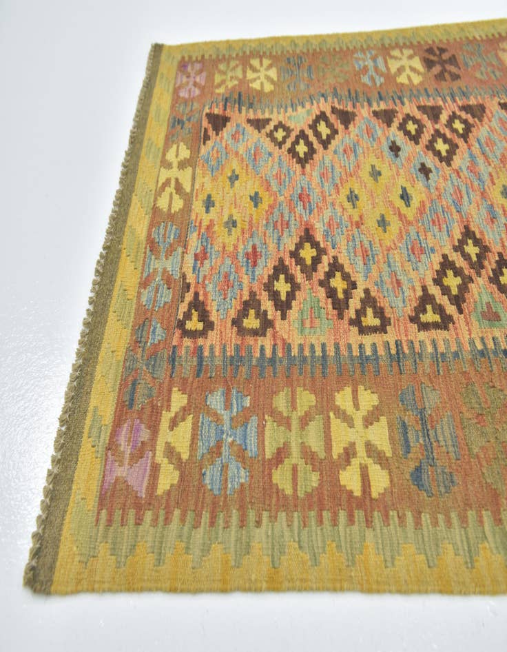Detail image of  3' 3 x 5'  Hand Woven Kilim Maymana Wool Rug