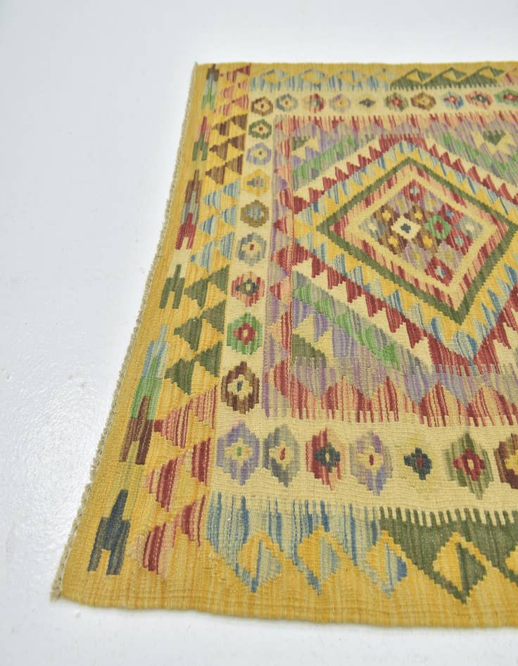 Detail image of  3' 2 x 4' 7  Hand Woven Kilim Maymana Wool Rug