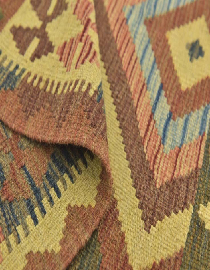 Detail image of  3' 2 x 4'  Hand Woven Kilim Maymana Wool Rug