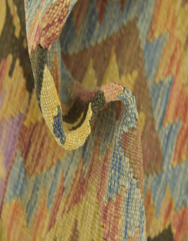 Detail image of  3' 3 x 4' 10  Hand Woven Kilim Maymana Wool Rug