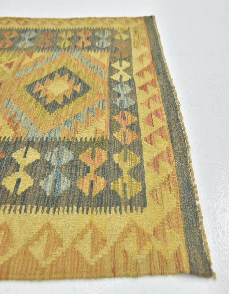 Detail image of  3' 2 x 4' 8  Hand Woven Kilim Maymana Wool Rug