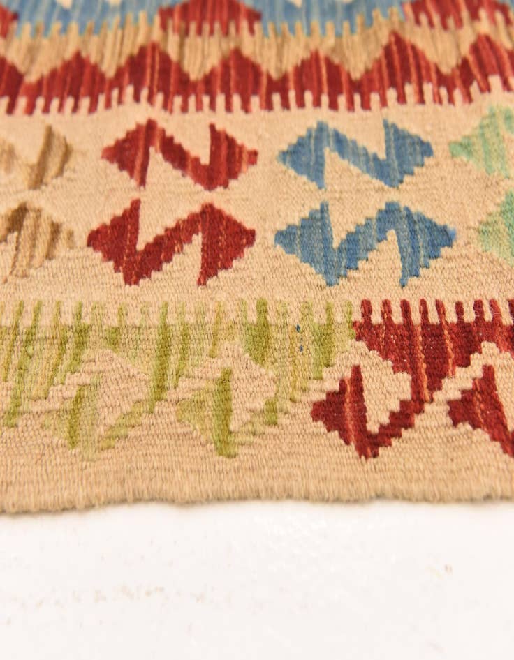 Detail image of  5' x 6' 6  Hand Woven Kilim Maymana Wool Rug
