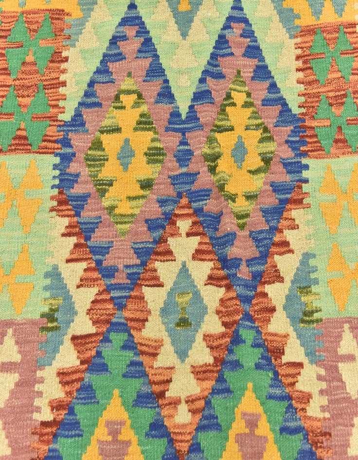Detail image of  3' 8 x 5' 3  Hand Woven Kilim Maymana Wool Rug