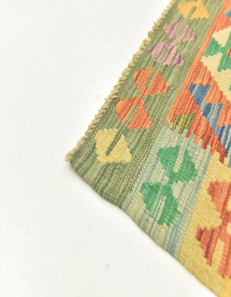 Detail image of  3' 3 x 5' 4  Hand Woven Kilim Maymana Wool Rug