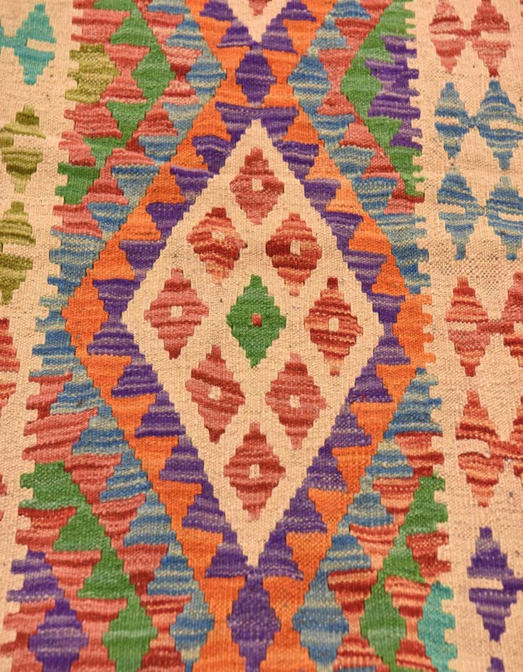 Detail image of  3' 8 x 6' 8  Hand Woven Kilim Maymana Wool Rug