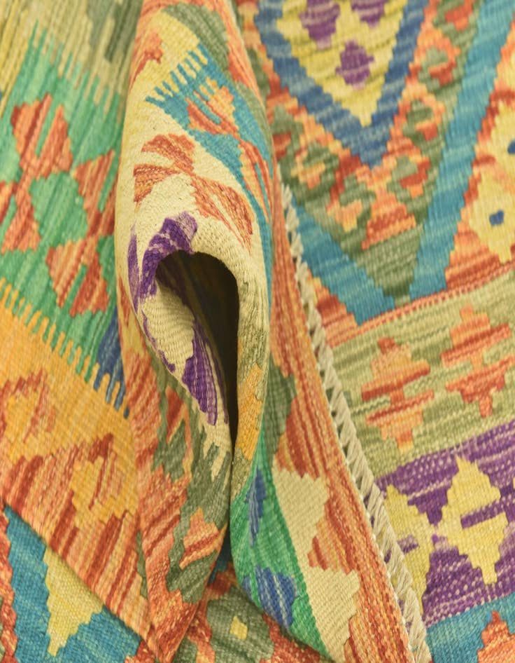 Detail image of  3' 6 x 5'  Hand Woven Kilim Maymana Wool Rug