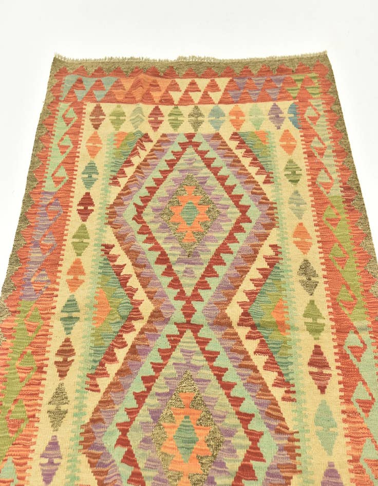 Detail image of  4' 1 x 5' 9  Hand Woven Kilim Maymana Wool Rug