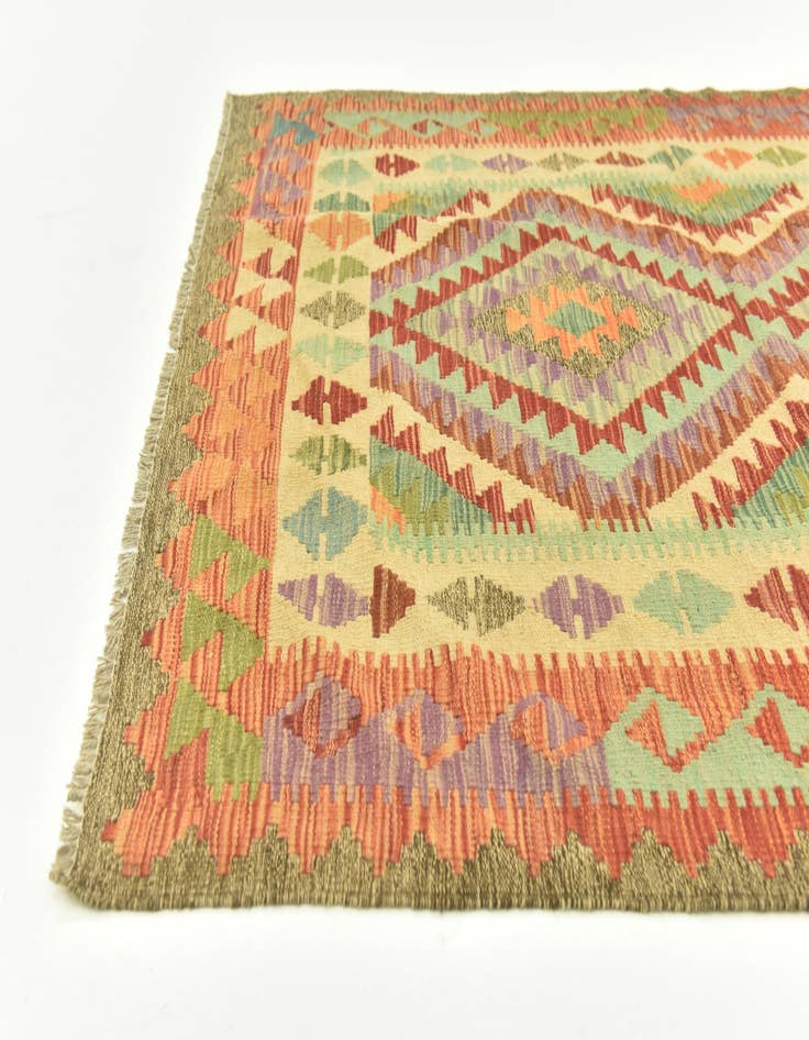 Detail image of  4' 1 x 5' 9  Hand Woven Kilim Maymana Wool Rug