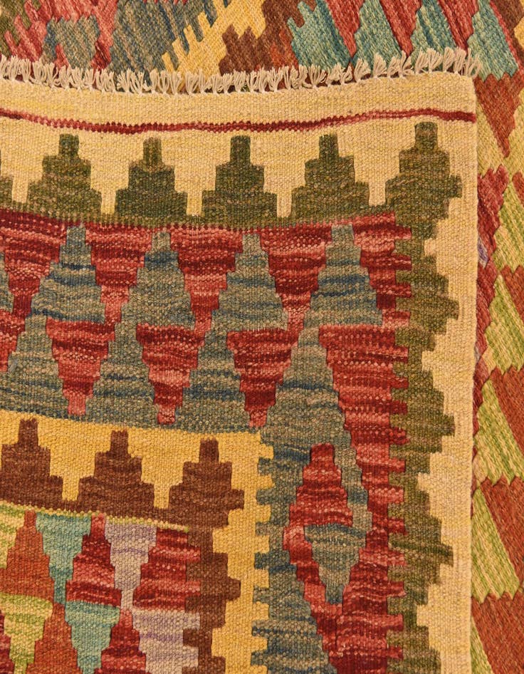 Detail image of  2' 11 x 4' 10  Hand Woven Kilim Maymana Wool Rug
