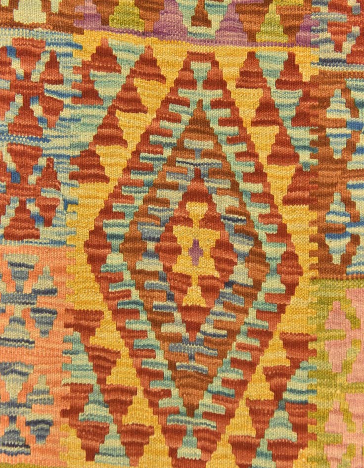 Detail image of  3' 6 x 5' 2  Hand Woven Kilim Maymana Wool Rug
