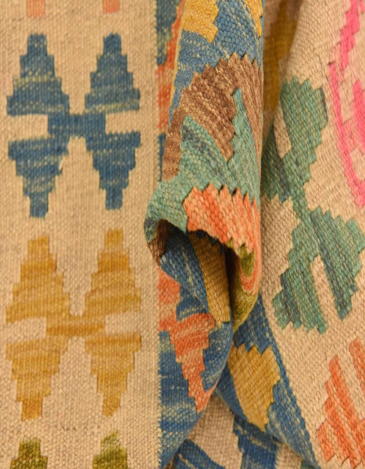 Detail image of  3' 5 x 4' 11  Hand Woven Kilim Maymana Wool Rug