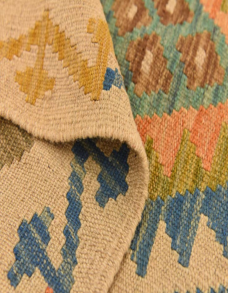 Detail image of  3' 5 x 4' 11  Hand Woven Kilim Maymana Wool Rug