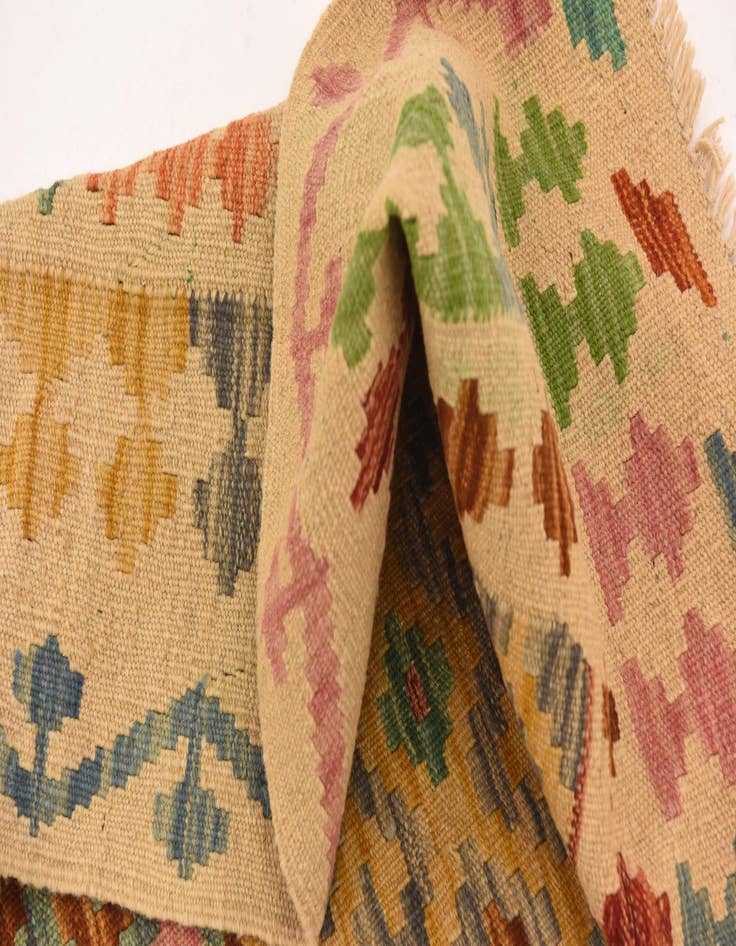 Detail image of  3' 5 x 5'  Hand Woven Kilim Maymana Wool Rug