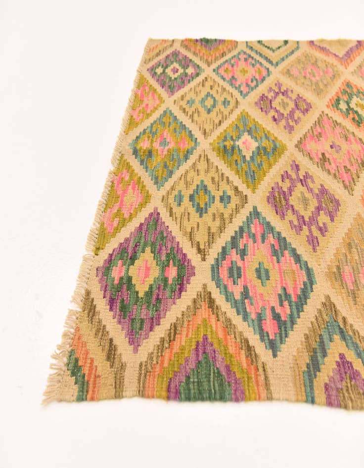 Detail image of  3' 4 x 5'  Hand Woven Kilim Maymana Wool Rug
