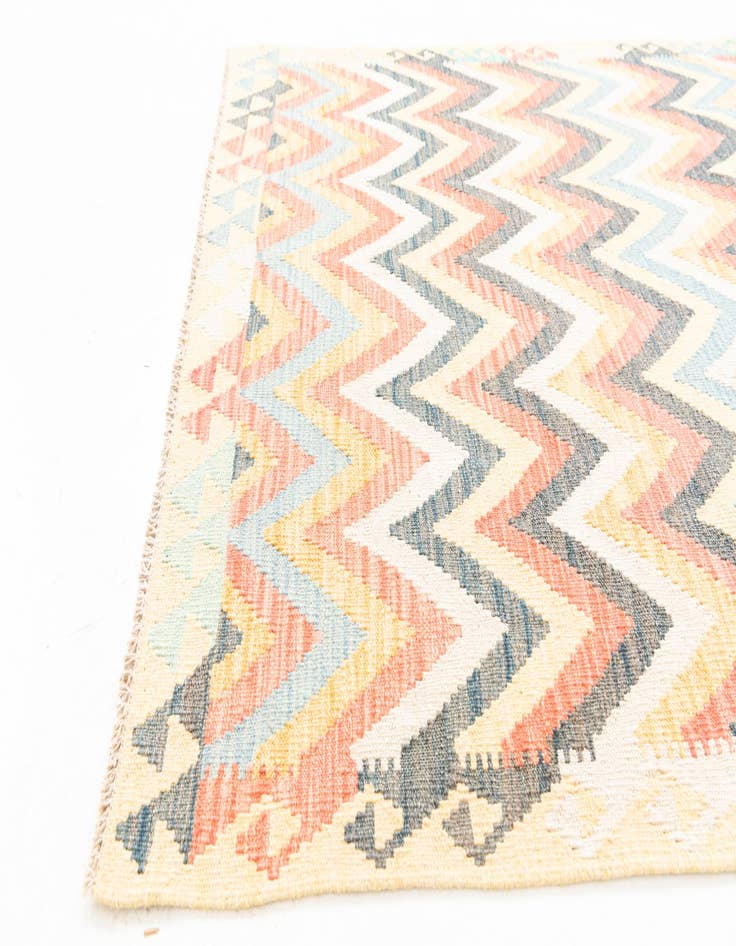 Detail image of  4' 3 x 6' 2  Hand Woven Kilim Maymana Wool Rug