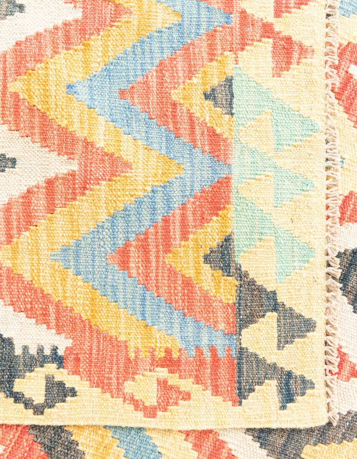 Detail image of  4' 3 x 6' 2  Hand Woven Kilim Maymana Wool Rug