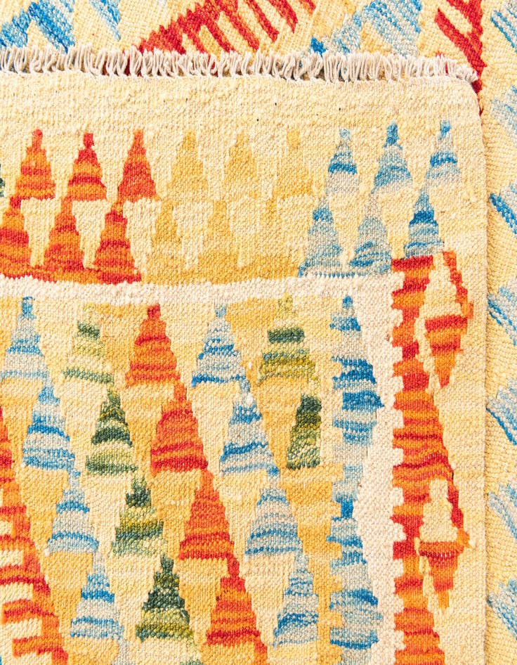 Detail image of  3' 6 x 6' 6  Hand Woven Kilim Maymana Wool Rug