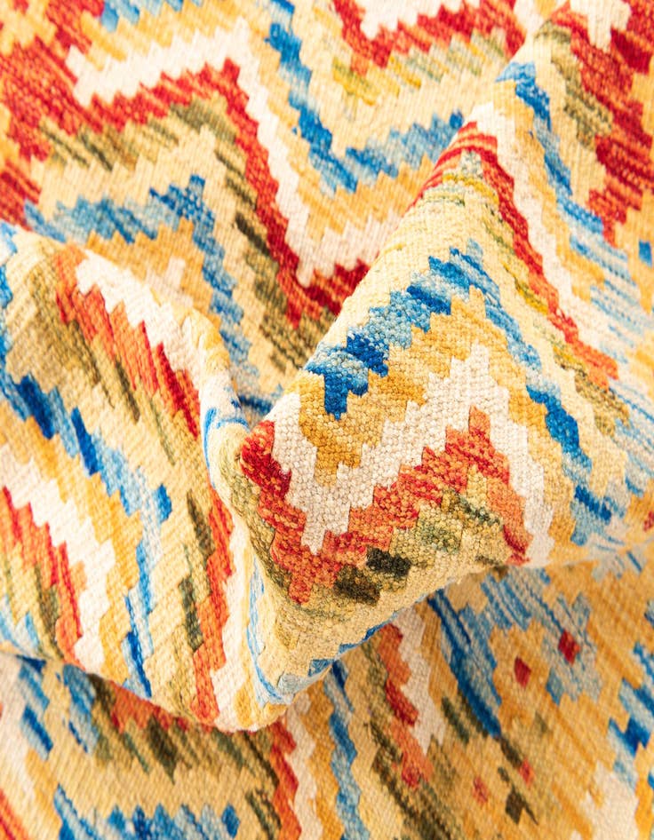 Detail image of  3' 3 x 6' 3  Hand Woven Kilim Maymana Wool Rug