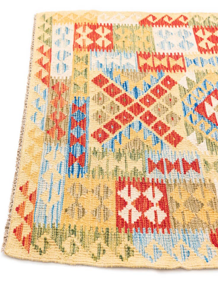 Detail image of  3' 6 x 6' 5  Hand Woven Kilim Maymana Wool Rug
