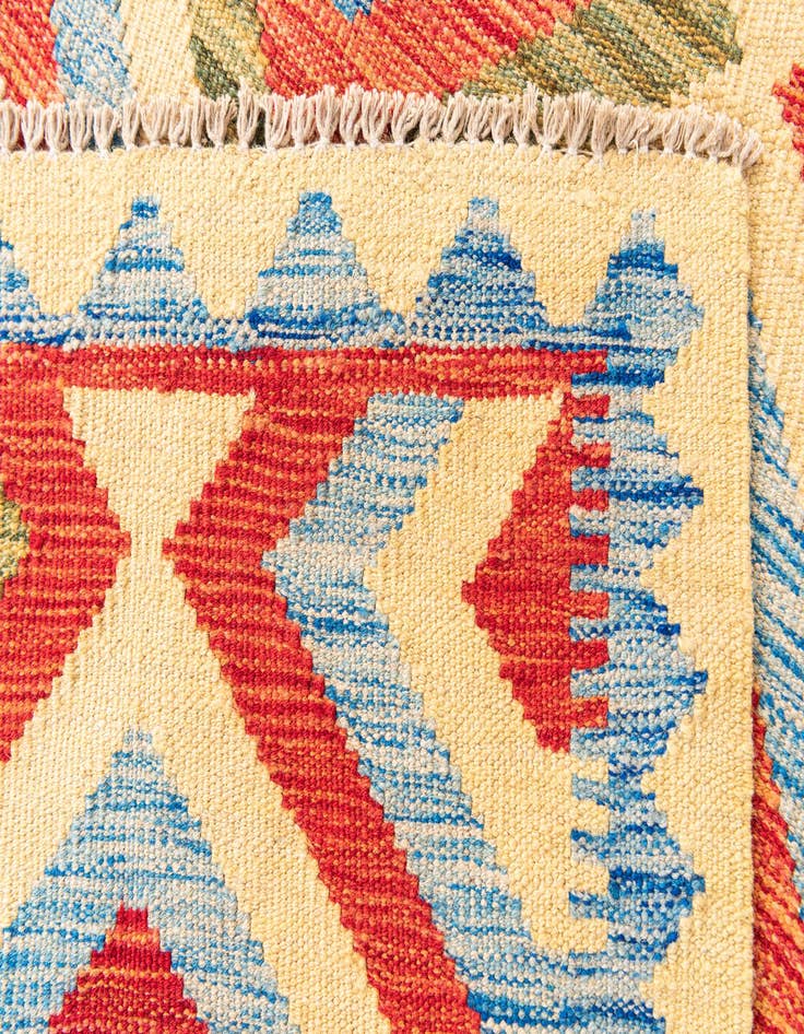 Detail image of  3' 4 x 6' 3  Hand Woven Kilim Maymana Wool Rug