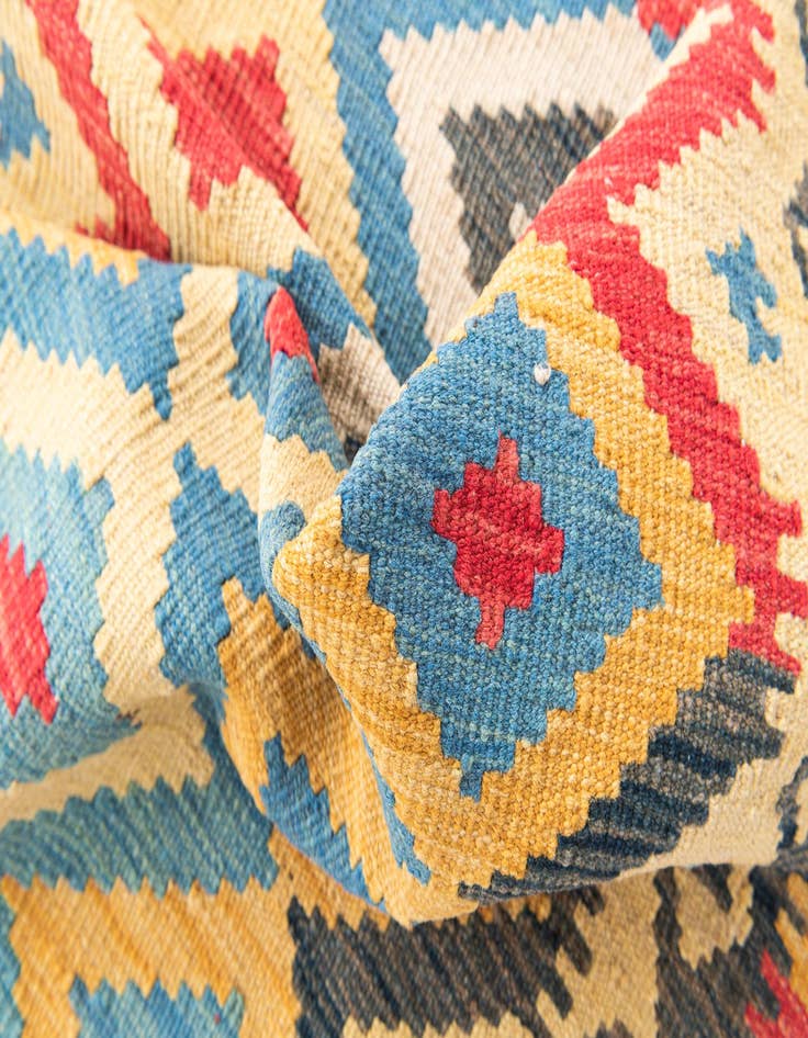 Detail image of  3' 5 x 6' 4  Hand Woven Kilim Maymana Wool Rug