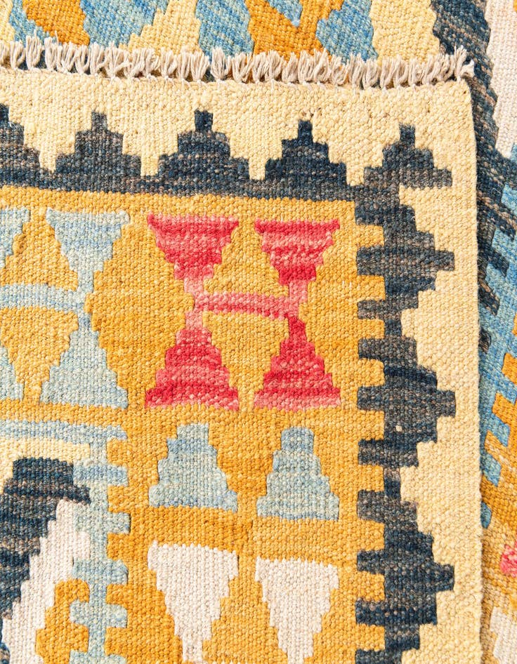 Detail image of  3' 5 x 6' 6  Hand Woven Kilim Maymana Wool Rug