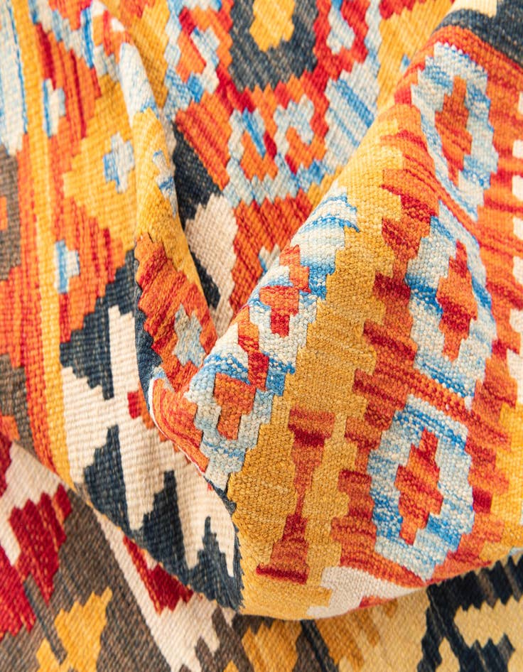 Detail image of  3' 7 x 6' 6  Hand Woven Kilim Maymana Wool Rug