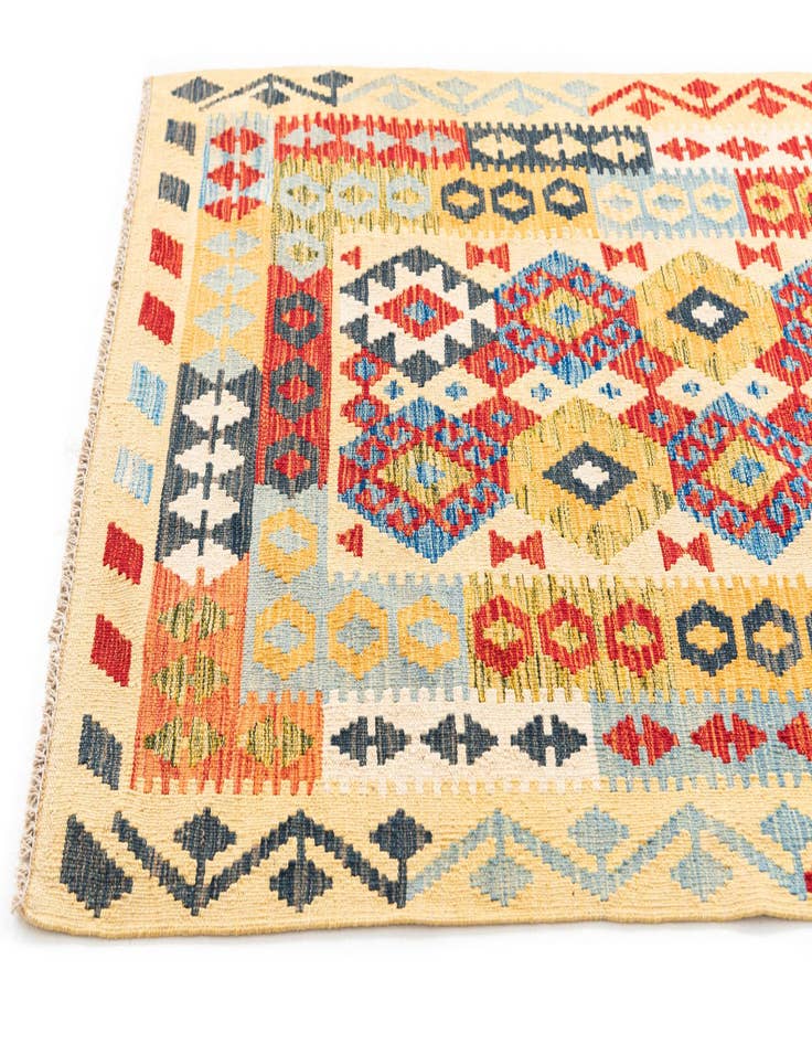 Detail image of  3' 6 x 6' 8  Hand Woven Kilim Maymana Wool Rug