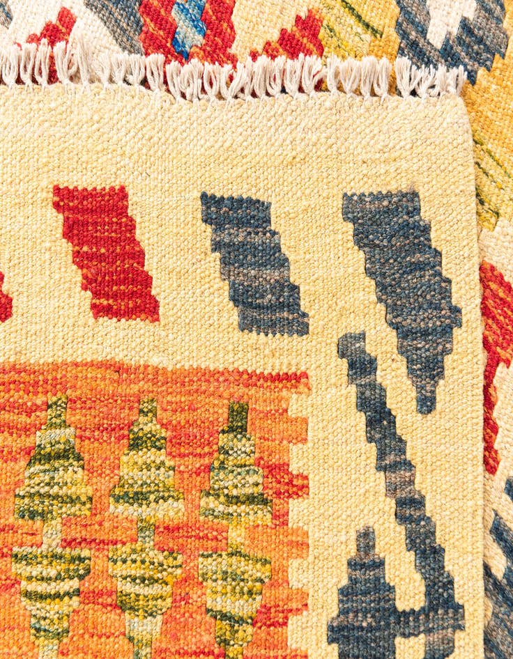 Detail image of  3' 6 x 6' 8  Hand Woven Kilim Maymana Wool Rug