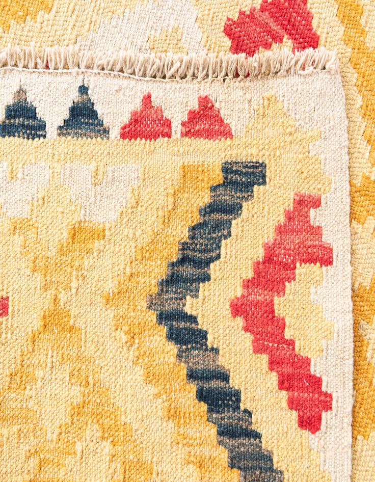Detail image of  3' 6 x 6' 5  Hand Woven Kilim Maymana Wool Rug