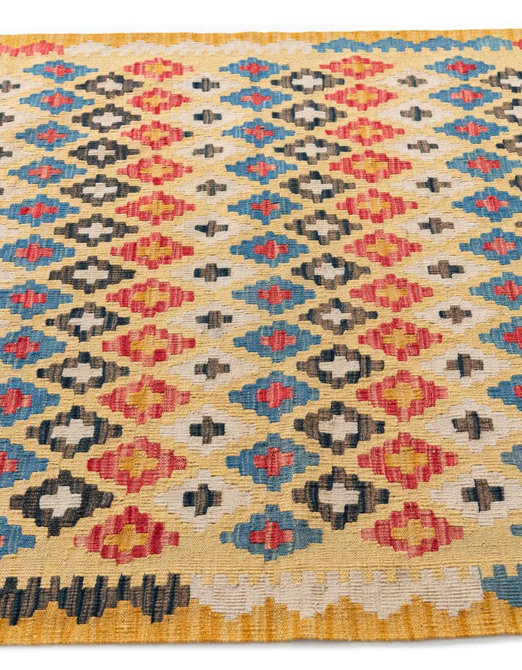 Detail image of  4' 3 x 5' 8  Hand Woven Kilim Maymana Wool Rug