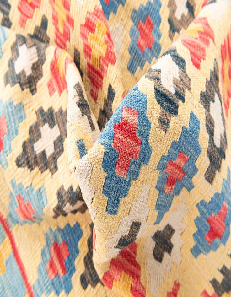 Detail image of  4' 3 x 5' 8  Hand Woven Kilim Maymana Wool Rug