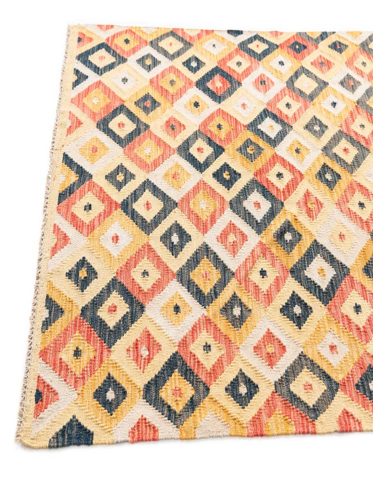 Detail image of  4' 1 x 5' 7  Hand Woven Kilim Maymana Wool Rug
