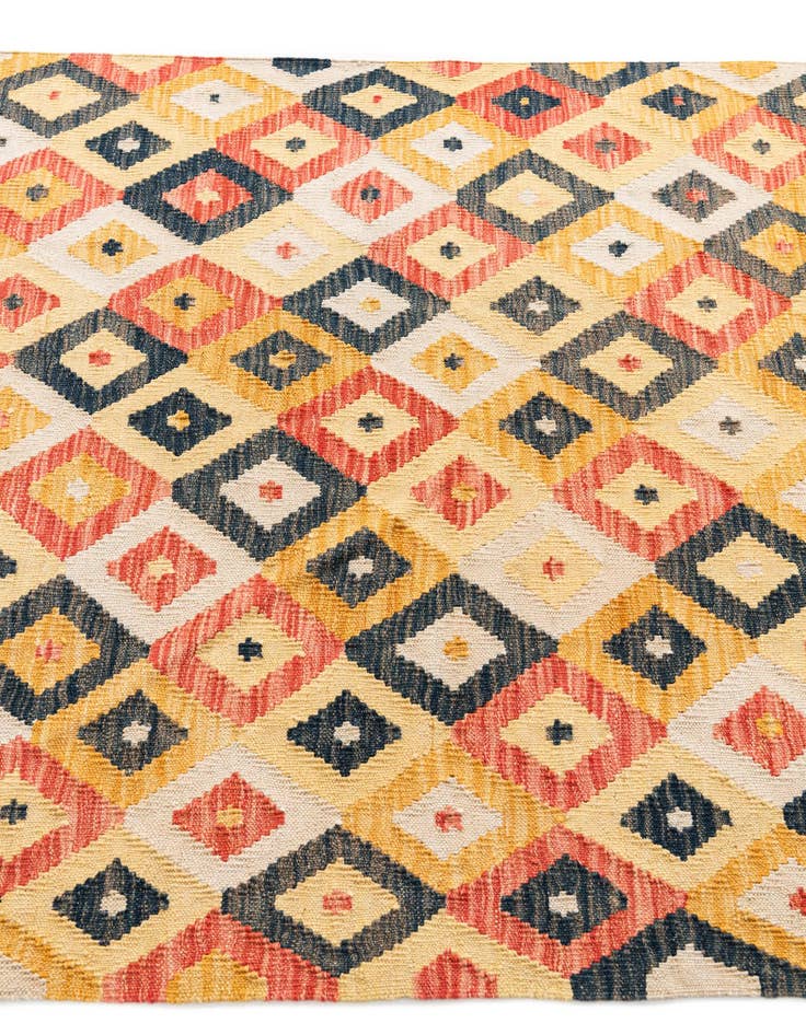 Detail image of  4' 1 x 5' 7  Hand Woven Kilim Maymana Wool Rug