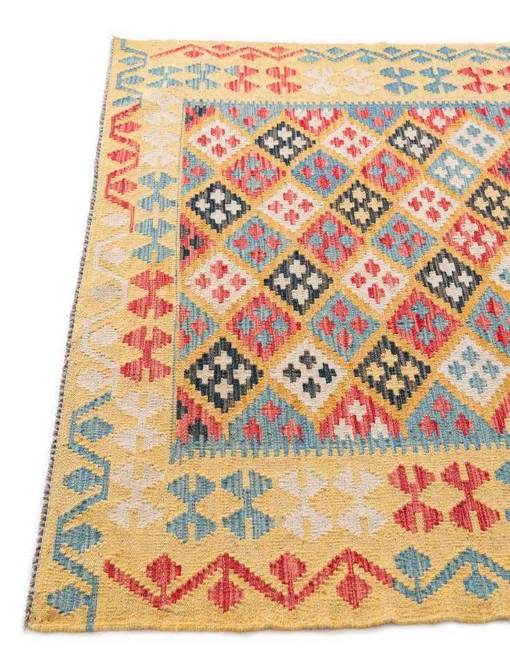 Detail image of  4' 3 x 5' 8  Hand Woven Kilim Maymana Wool Rug