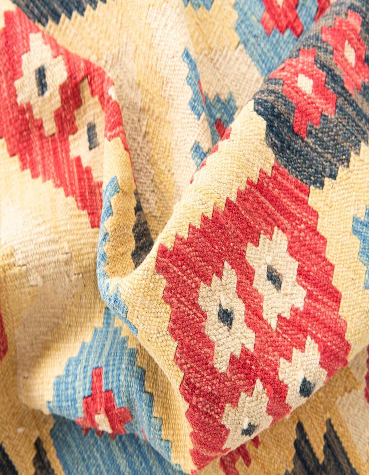 Detail image of  4' 1 x 6' 2  Hand Woven Kilim Maymana Wool Rug