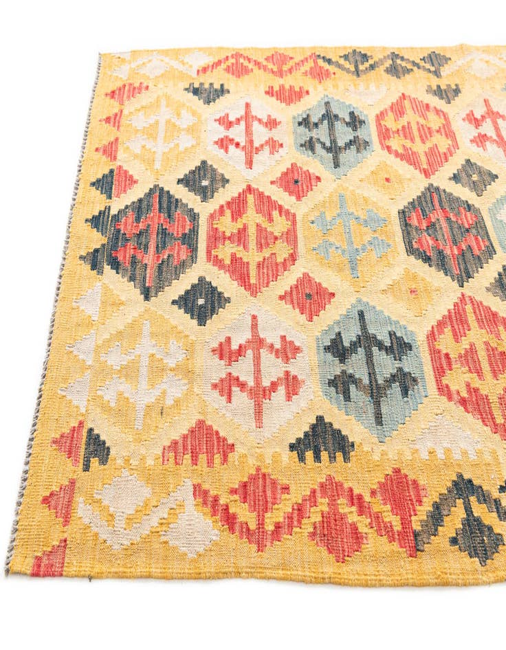 Detail image of  4' 3 x 6' 1  Hand Woven Kilim Maymana Wool Rug