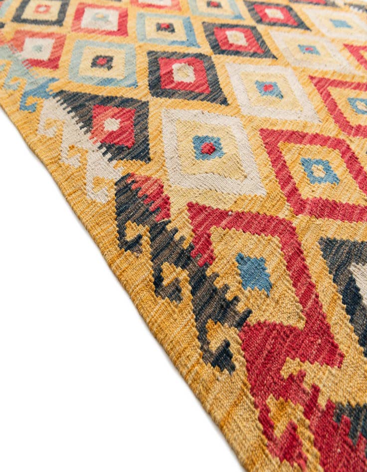 Detail image of  4' 2 x 5' 9  Hand Woven Kilim Maymana Wool Rug