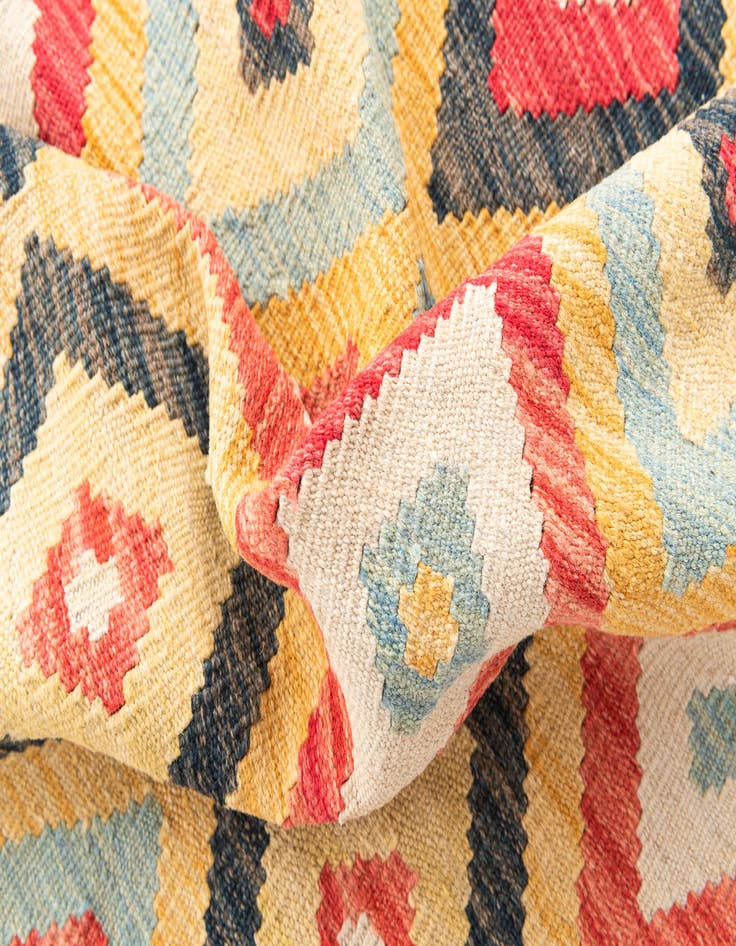 Detail image of  4' 2 x 5' 9  Hand Woven Kilim Maymana Wool Rug