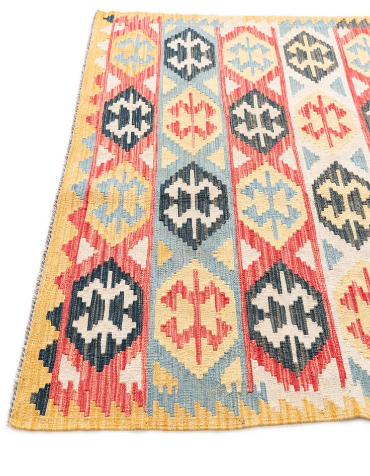 Detail image of  4' 3 x 5' 10  Hand Woven Kilim Maymana Wool Rug