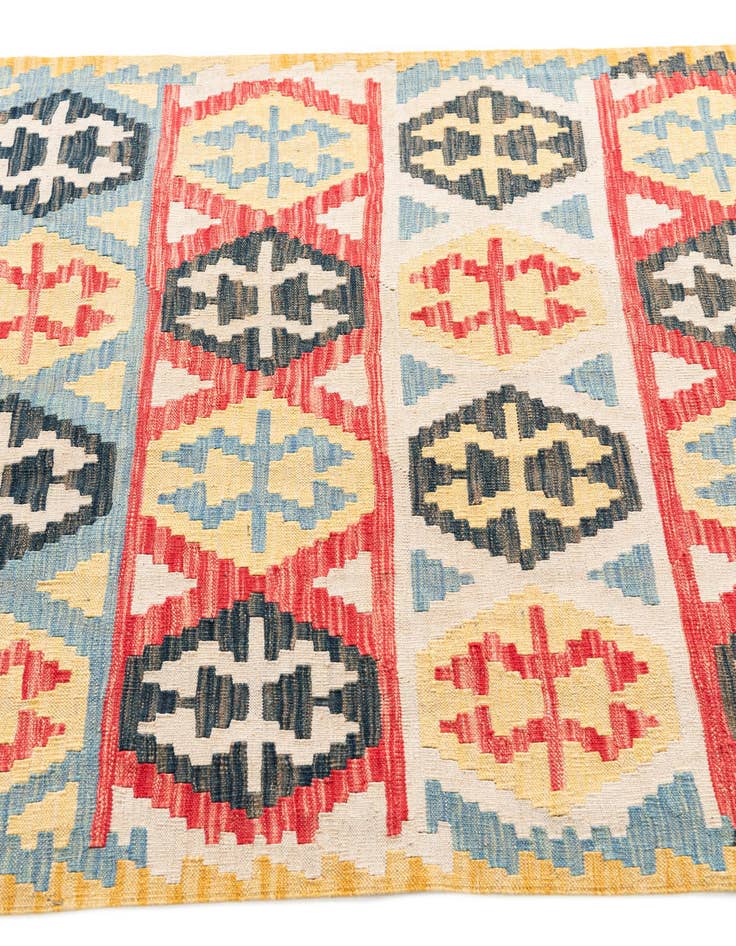 Detail image of  4' 3 x 5' 10  Hand Woven Kilim Maymana Wool Rug