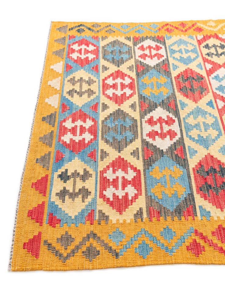 Detail image of  4' 3 x 5' 8  Hand Woven Kilim Maymana Wool Rug