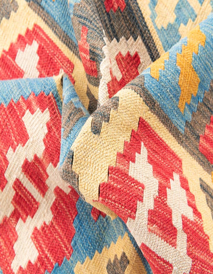 Detail image of  4' 3 x 5' 8  Hand Woven Kilim Maymana Wool Rug