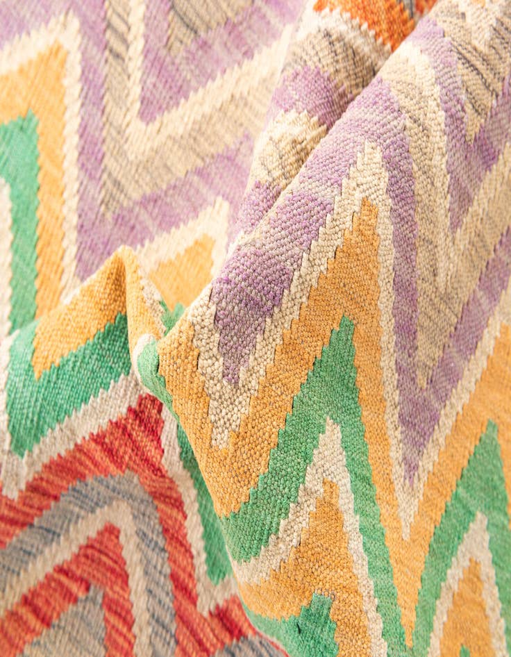Detail image of  4' 2 x 5' 8  Hand Woven Kilim Maymana Wool Rug