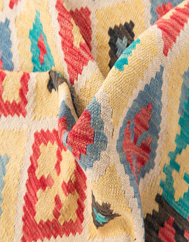 Detail image of  4' 3 x 5' 9  Hand Woven Kilim Maymana Wool Rug