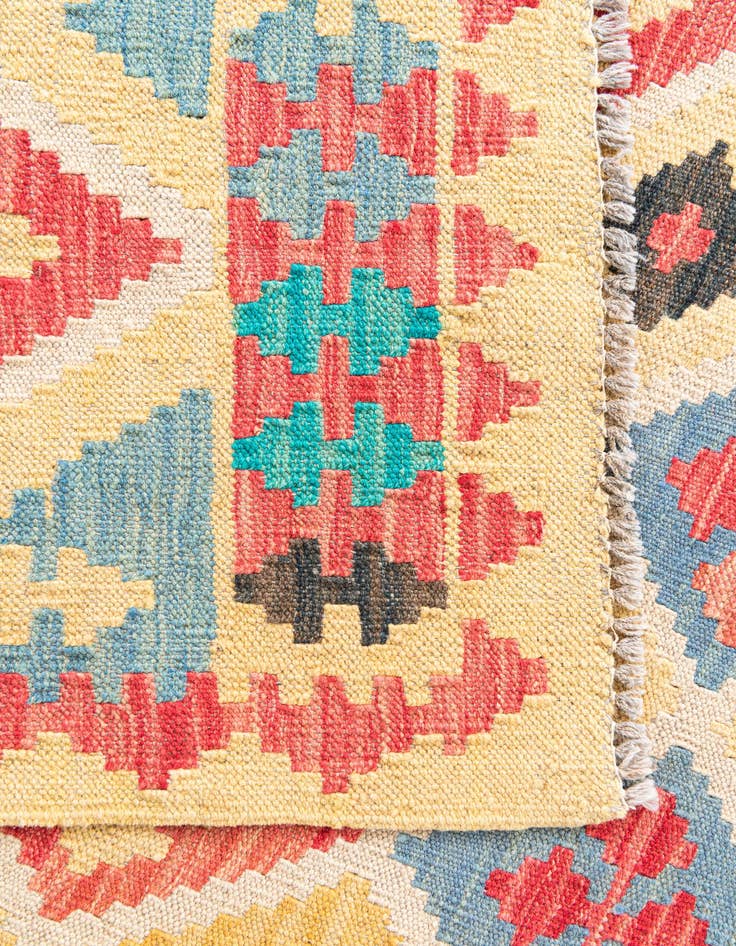 Detail image of  4' 3 x 5' 9  Hand Woven Kilim Maymana Wool Rug